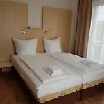 Ackermann 3* Riedstadt
