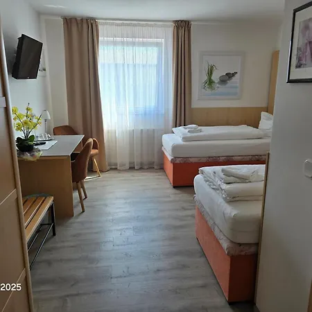 Ackermann Hotel