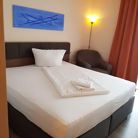 Ackermann 3* Riedstadt
