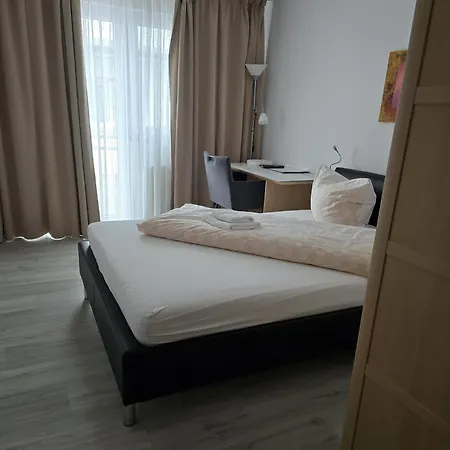 Ackermann 3* Riedstadt