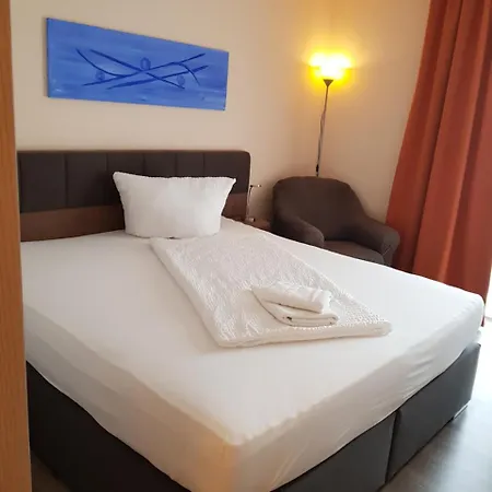 Ackermann 3* Riedstadt